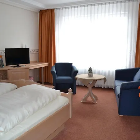 Rödertor Gasthof 2*