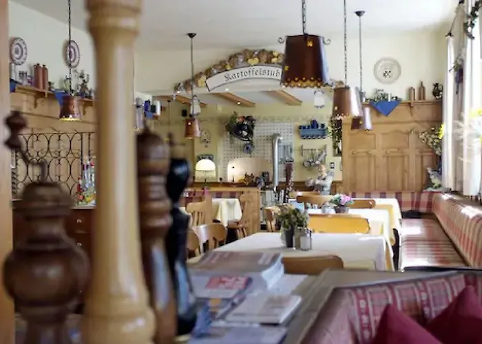 Roedertor בית הארחה